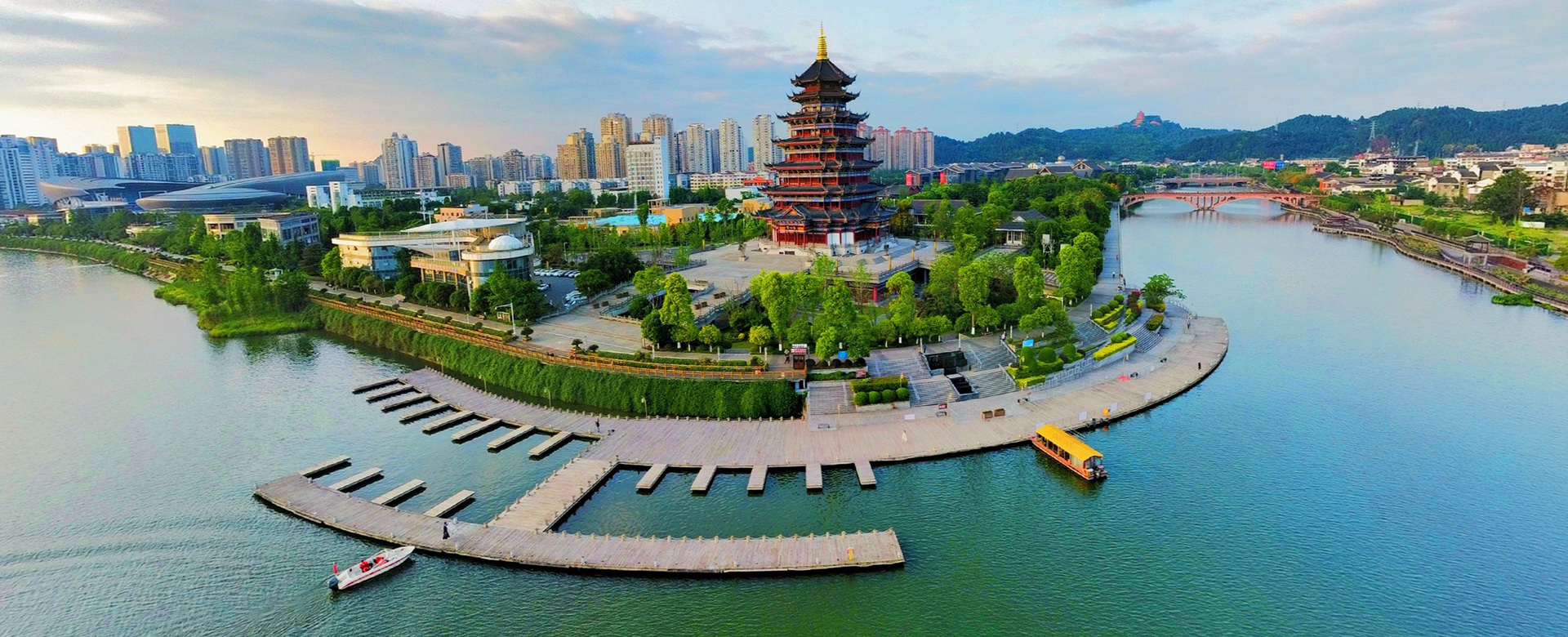 興企愛崗、志美行厲、建功立業(yè)